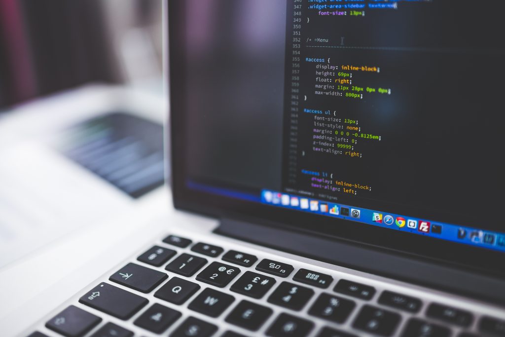 Web Builder oder Open-Source-Softwar